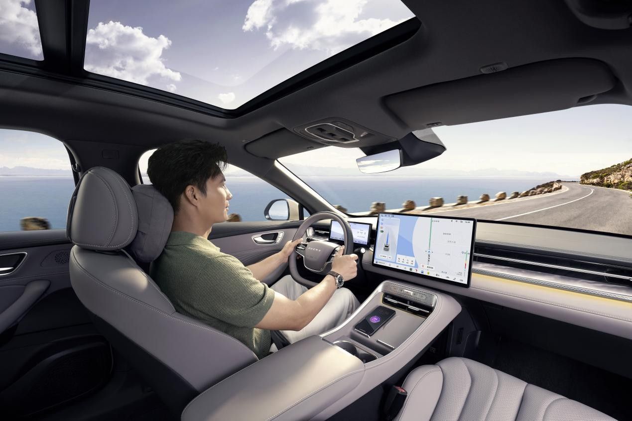 很傻 那一定是没有看过这辆车尊龙凯时app如果觉得车机(图5)