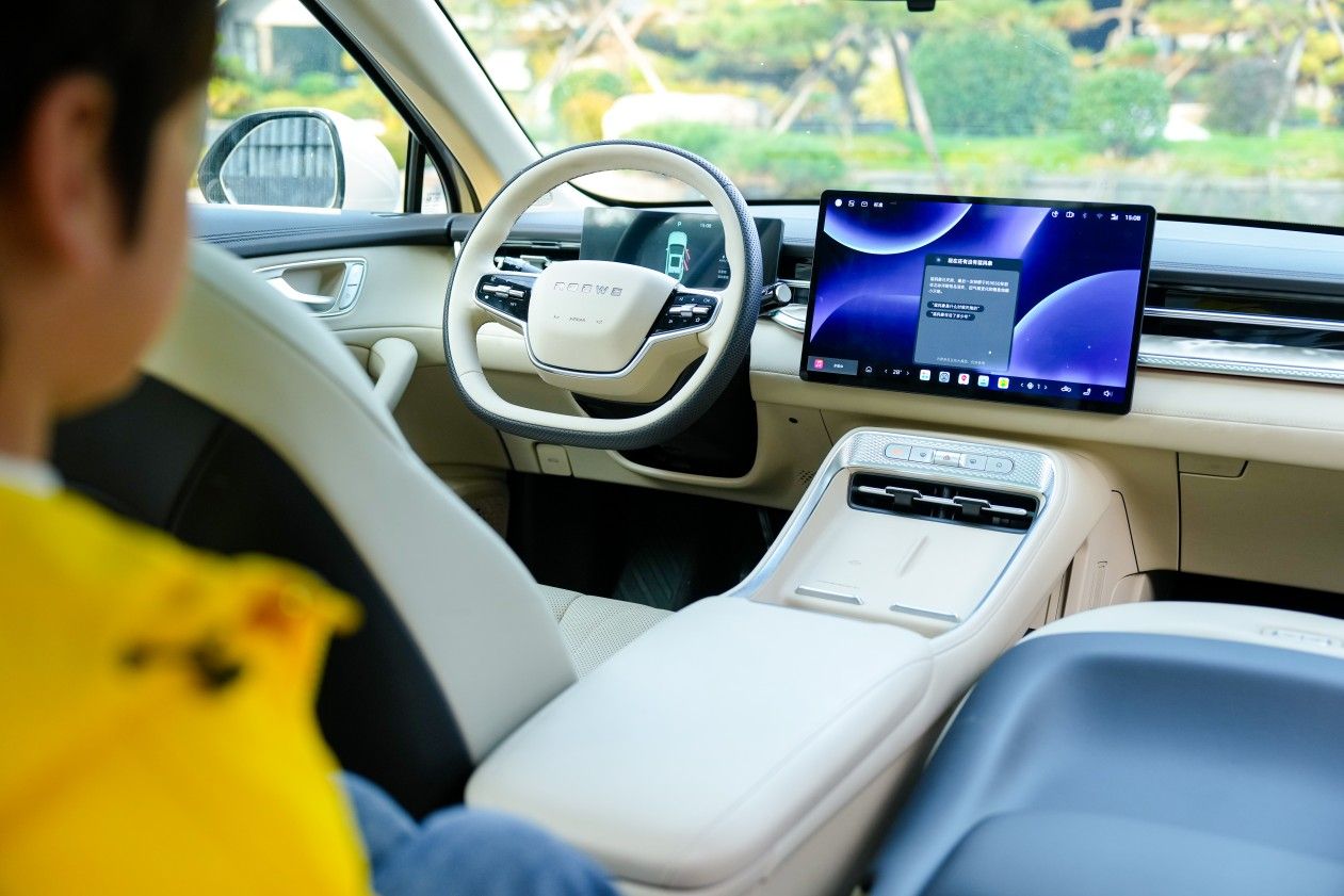 很傻 那一定是没有看过这辆车尊龙凯时app如果觉得车机(图10)